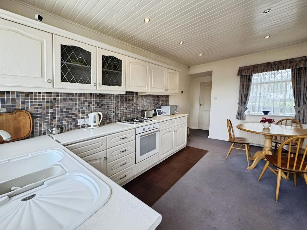 Additional image 3 of Towngate, Scholes, BD19