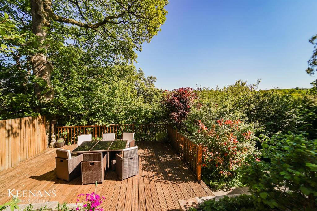 Additional image 45 of Barn Field Close, Colne