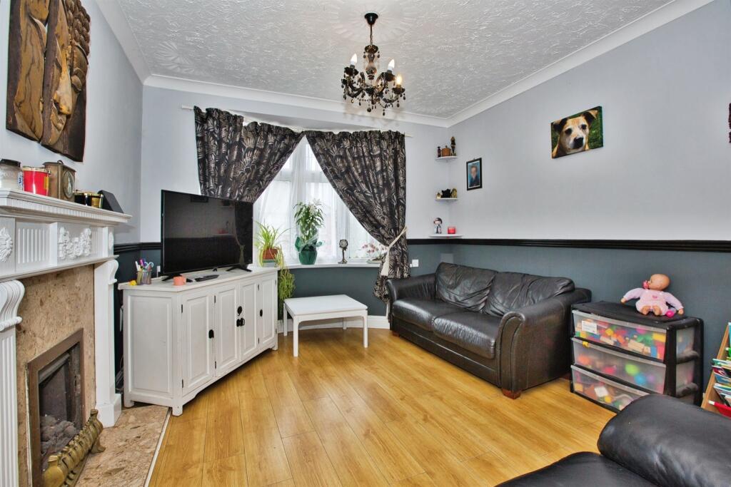 Additional image 3 of Highfield Road, YEOVIL