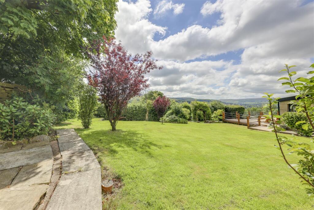 Additional image 49 of Hurst Lane, Rawtenstall, Rossendale, Lancashire - With Annexe & Spa Room