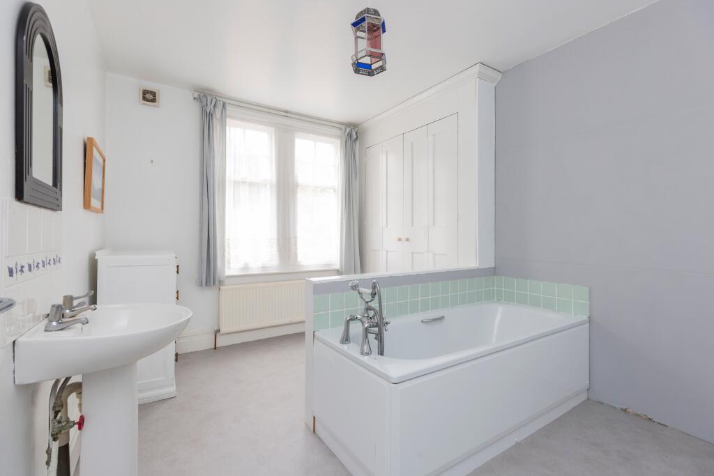 Additional image 6 of Bayford Hill, Wincanton