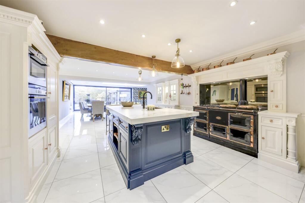Additional image 16 of The Hollies, Alden Road, Helmshore, Rossendale - Over 9,000sqft - One Of Rossendale's Most Incredible Properties