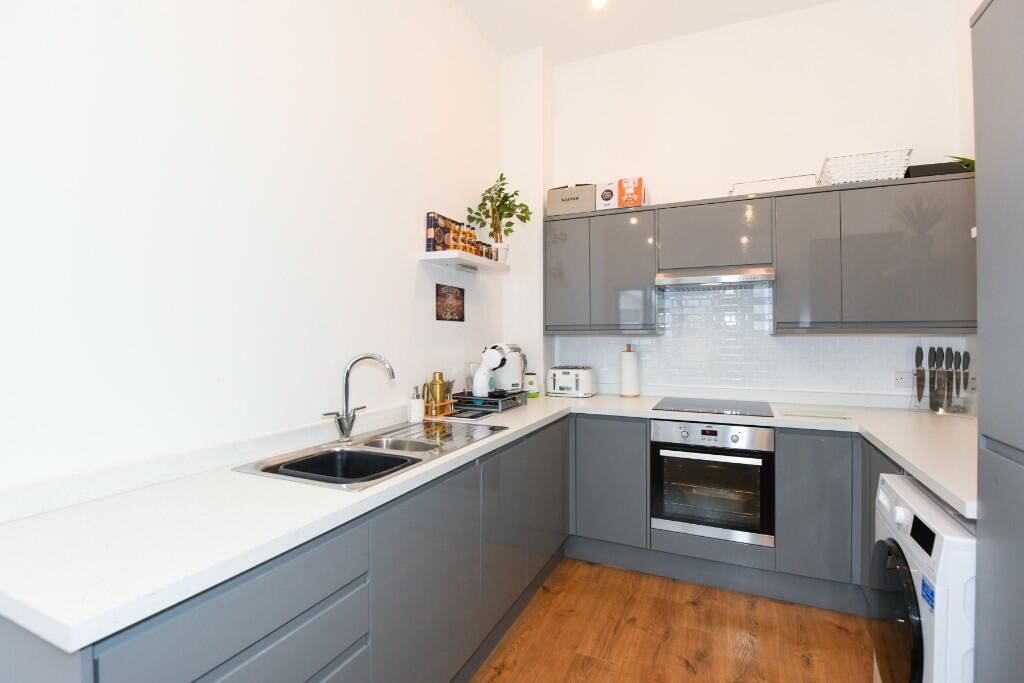 Additional image 3 of Trowbridge