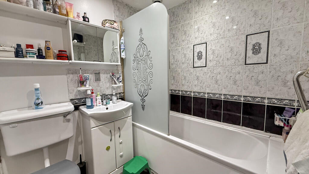 Additional image 10 of Copheap Rise, Warminster