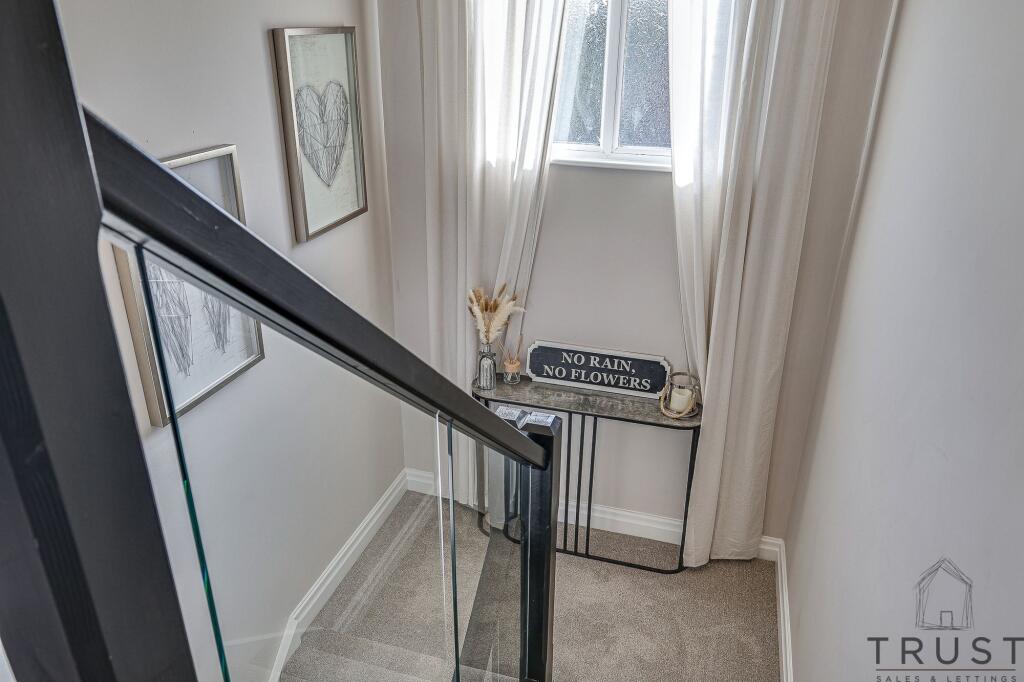 Additional image 26 of Wakefield Road, Drighlington, BD11