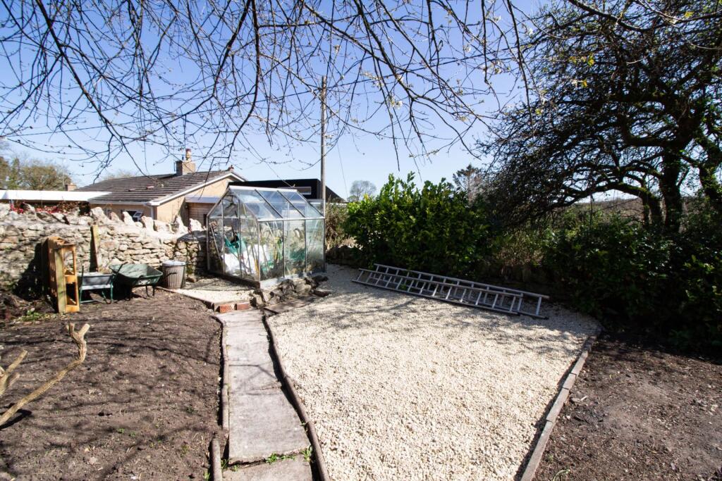 Additional image 12 of Great Elm