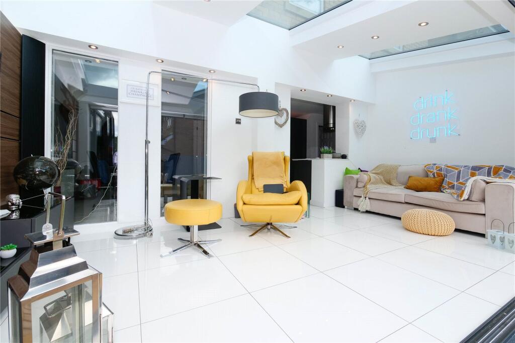 Additional image 6 of Roundhead Fold, Apperley Bridge, Bradford, West Yorkshire, BD10