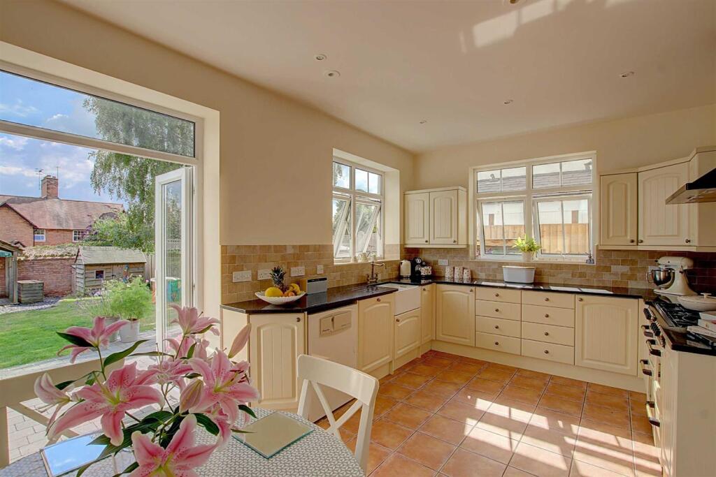 Additional image 8 of Carlyle Road, Bromsgrove