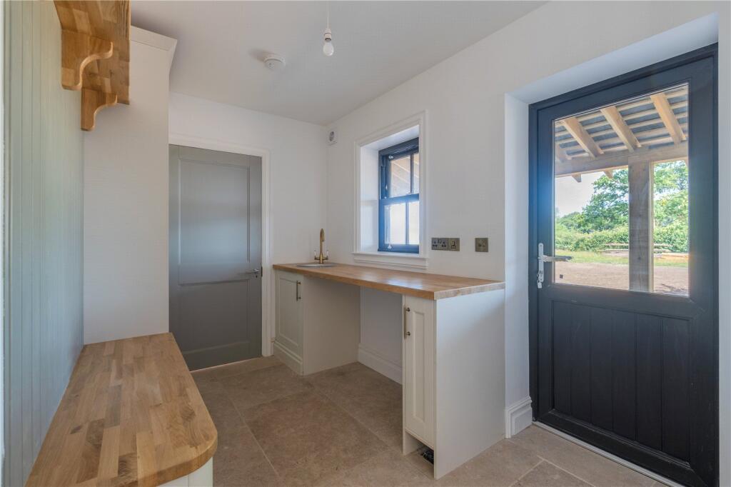 Additional image 28 of Impressive New Home in Holcombe –  Late Summer Completion