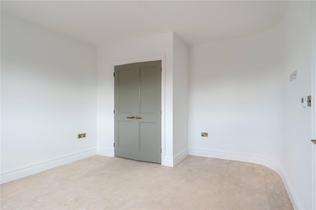 Additional image 24 of Impressive New Home in Holcombe –  Late Summer Completion