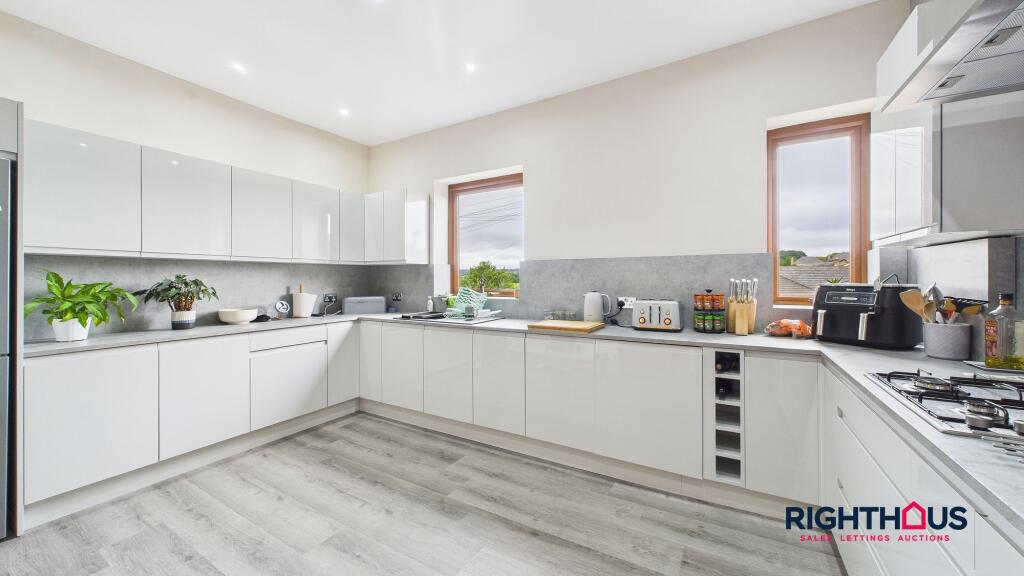 Additional image 2 of Huddersfield Road, Wyke, BD12