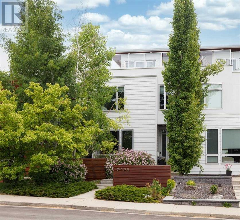 2128 27 Avenue SW|Calgary, Alberta T2T1H7