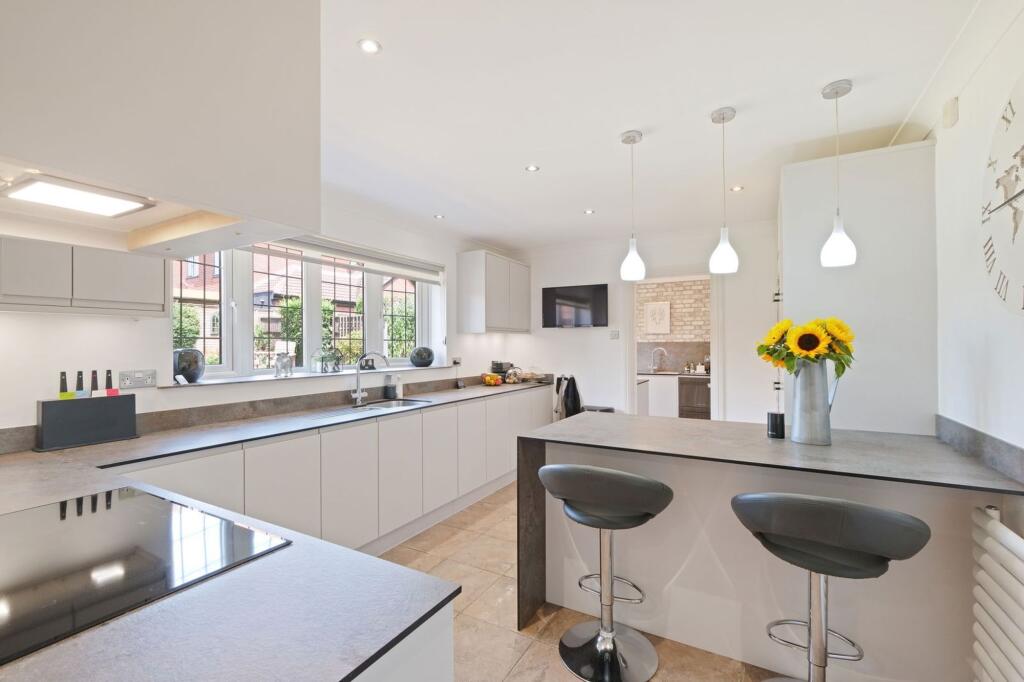 Additional image 20 of Hawthorn Drive, Hollywood, B47