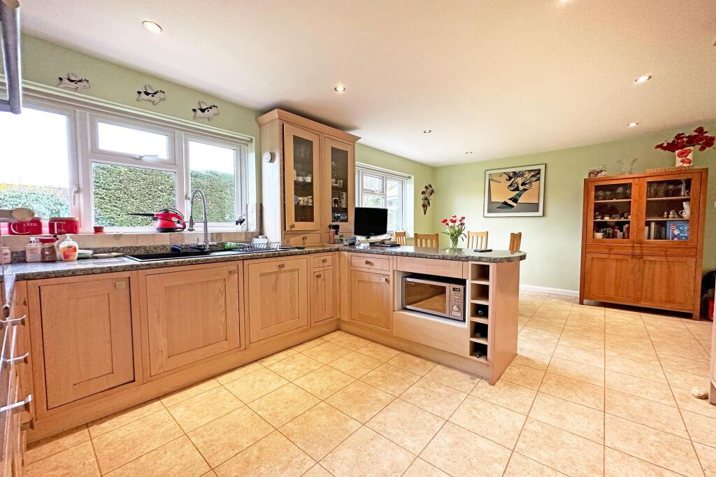 Additional image 10 of Liveridge Close, Knowle, B93