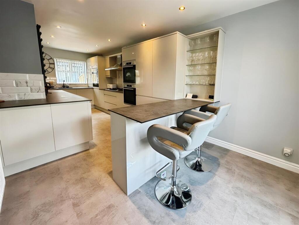 Additional image 5 of Northlea Avenue, Bradford, BD10 8LJ