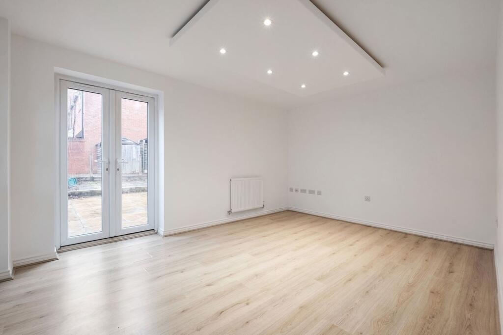 Additional image 4 of Market Way, Henley-In-Arden, B95