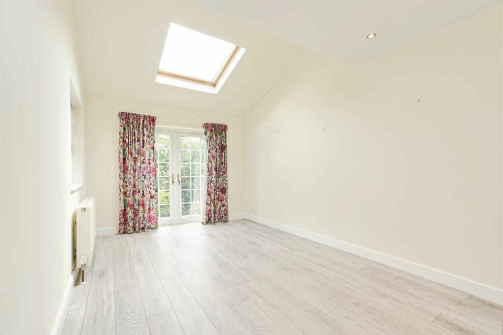 Additional image 6 of Cliffe Avenue, Baildon, Shipley