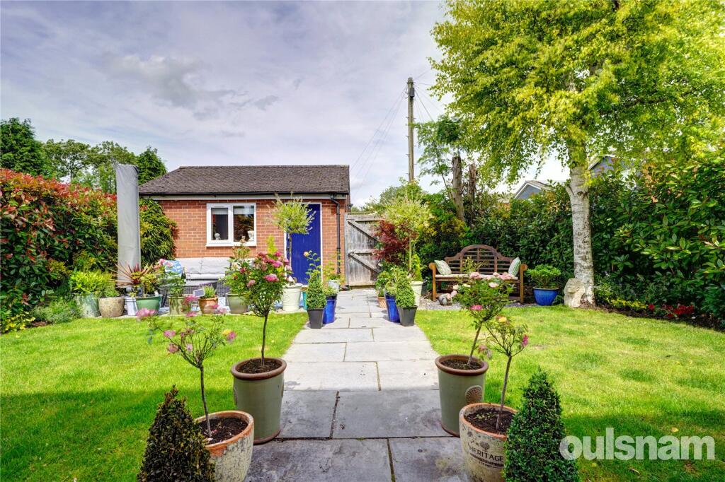 Additional image 26 of Julian Close, Catshill, Bromsgrove, Worcestershire, B61