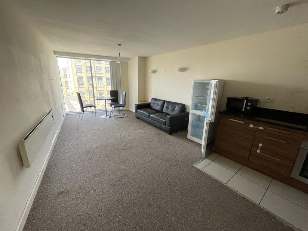 Additional image 2 of 140 The Gatehaus, Leeds Road, Bradford, West Yorkshire, BD1 5BQ