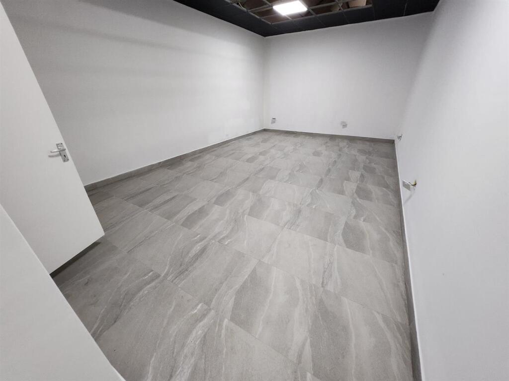 Additional image 10 of 325 High Street, West Bromwich