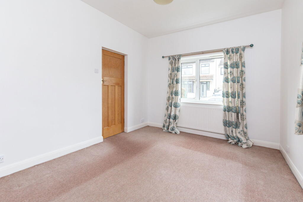 Additional image 7 of Nab Wood Crescent, Shipley, BD18 4HY