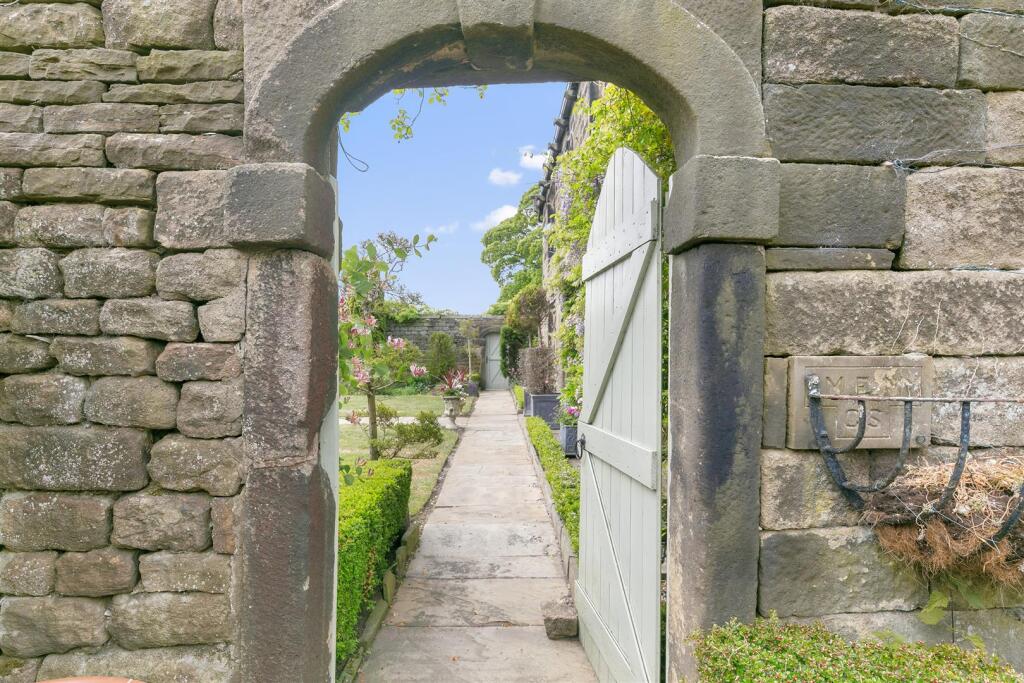 Additional image 51 of Otley Road, Bingley
