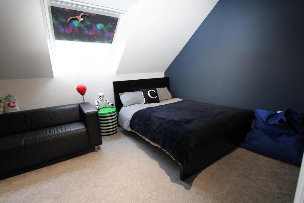 Additional image 7 of Rambling Walk, Clayton, Bradford