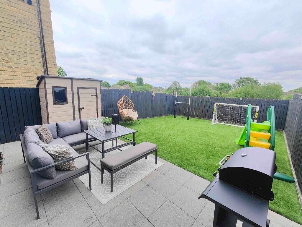 Additional image 23 of 11 Delf Hill Close, Low Moor, BD12 0AJ