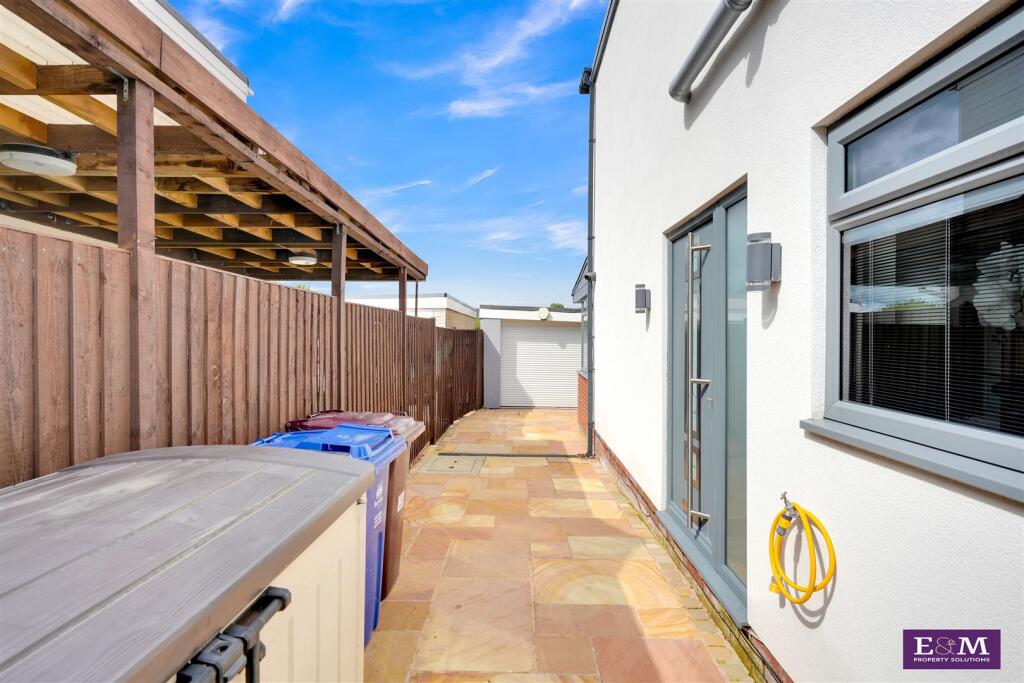 Additional image 28 of Kings Drive, Padiham