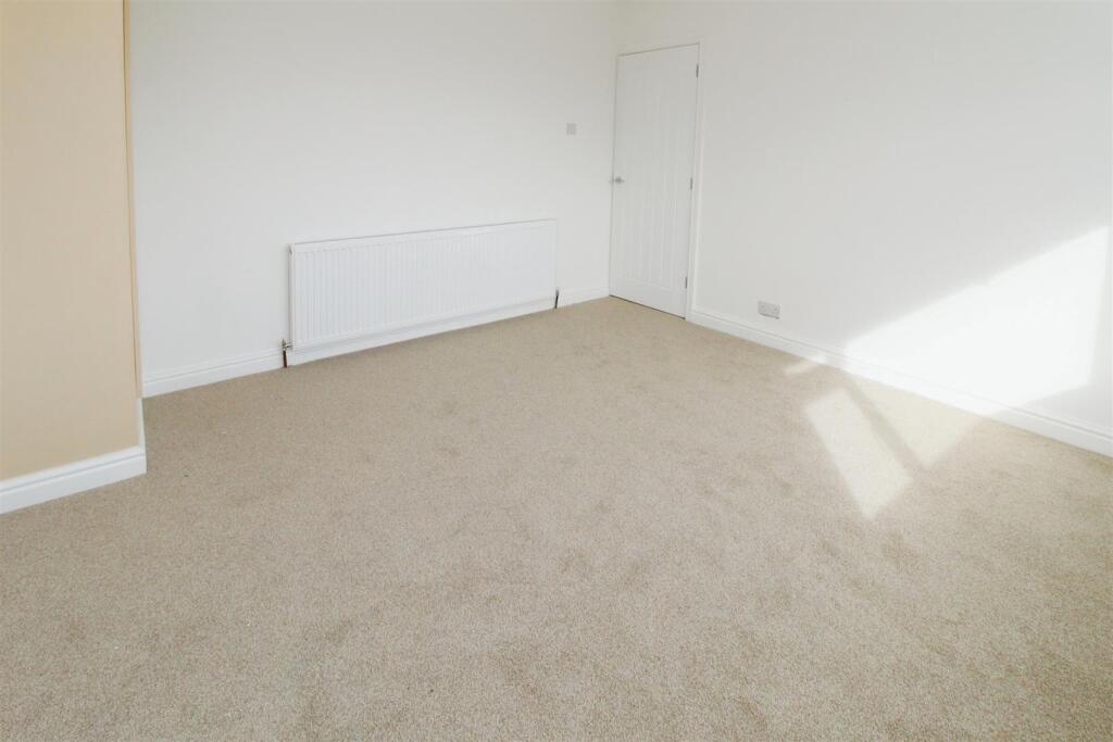 Additional image 8 of Markfield Avenue, Low Moor, Bradford, BD12 0UH