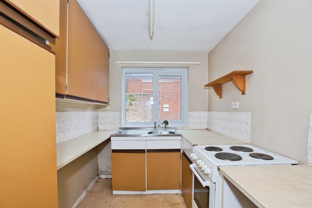 Additional image 7 of Ivel Court, Yeovil