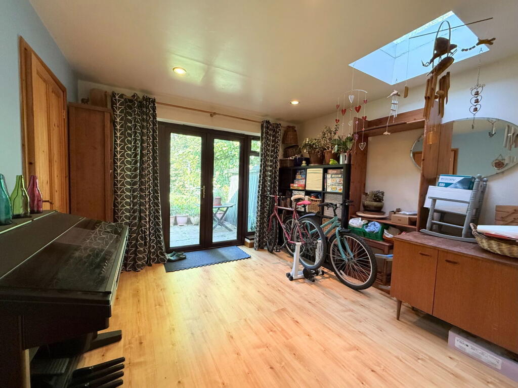 Additional image 5 of Cophams Close, Solihull