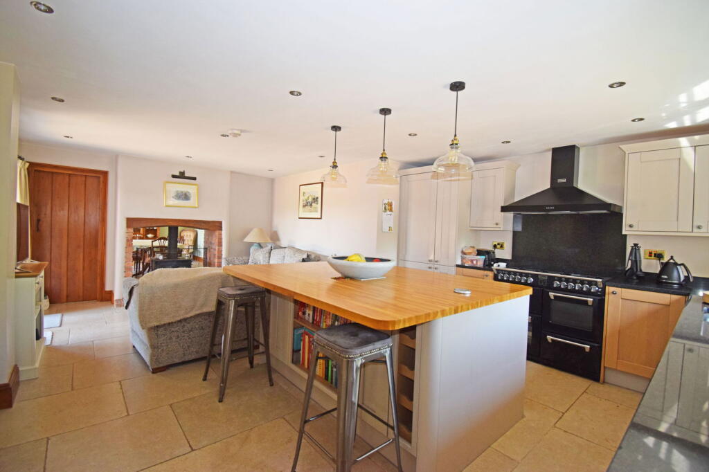 Additional image 4 of 14 Bournheath Road, Fairfield, Worcestershire, B61 9LB