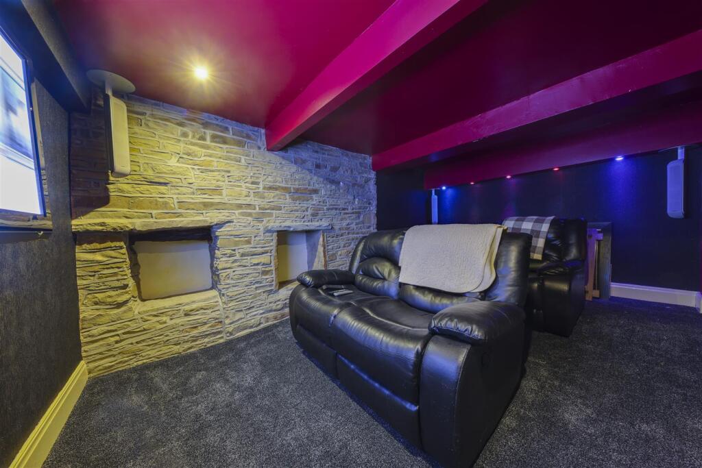 Additional image 19 of Hurst Lane, Rawtenstall, Rossendale, Lancashire - With Annexe & Spa Room