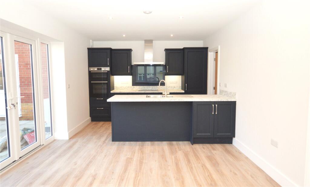 Additional image 6 of 19 Clayton Close, Yeovil, BA22