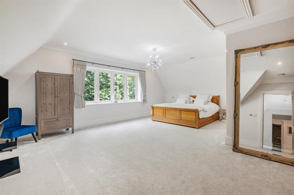 Additional image 45 of Hartopp Road, Four Oaks Park