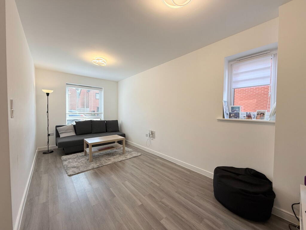 Additional image 4 of Light Hall Lane, Shirley