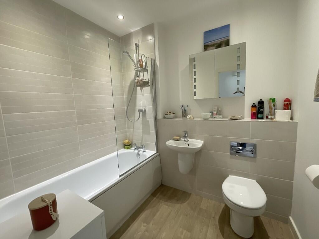 Additional image 18 of Canal Close, Bradford, West Yorkshire, BD10