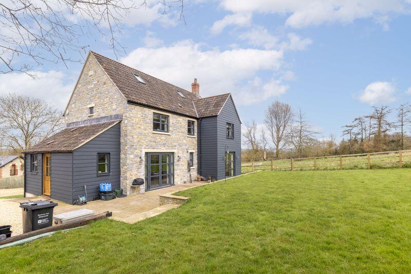 Additional image 2 of Modern three bedroom cottage in popular village