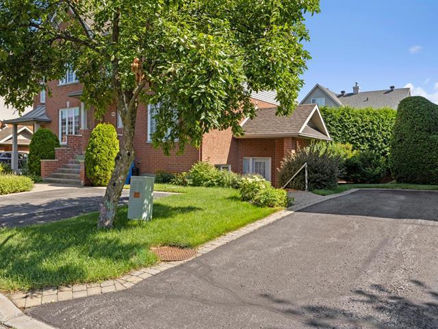 997 Rue Roger-Doucet|Boucherville, Quebec J4B8K2