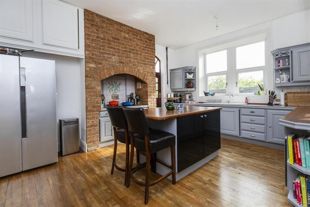 Additional image 9 of Whitcliffe Road, Cleckheaton