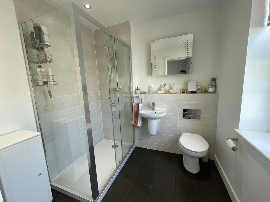 Additional image 11 of Canal Close, Bradford, West Yorkshire, BD10