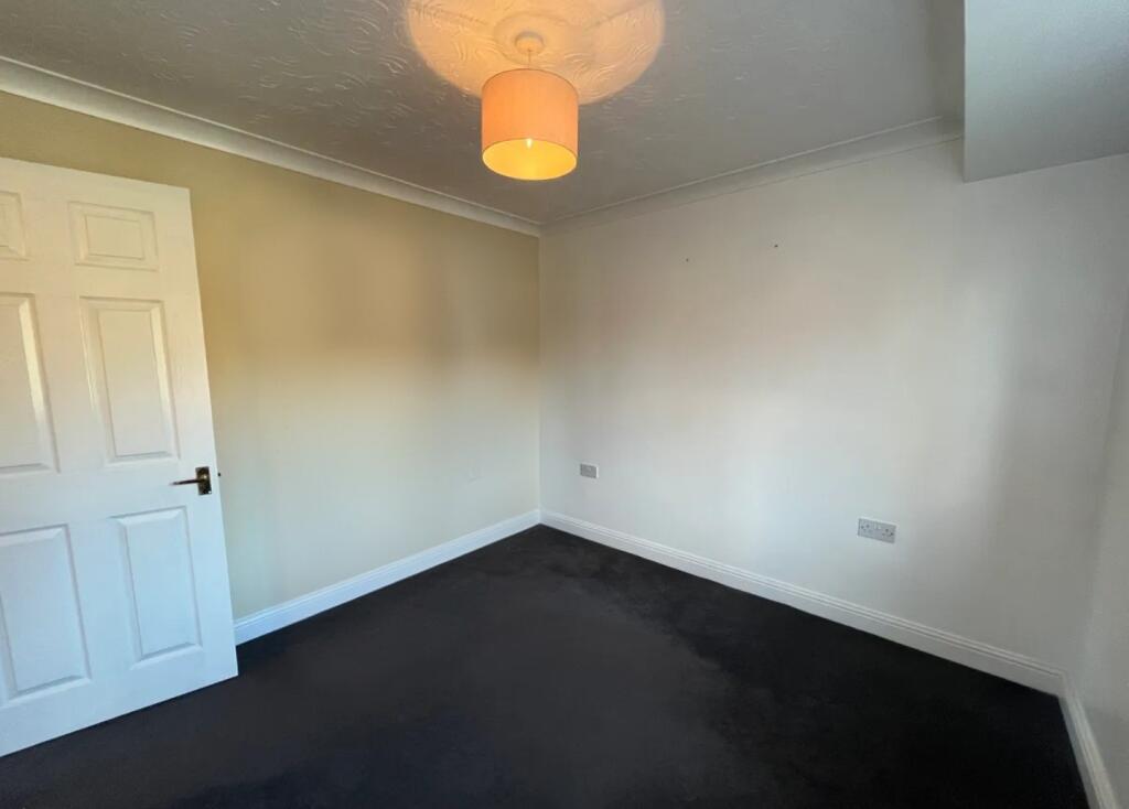 Additional image 9 of Yeovil