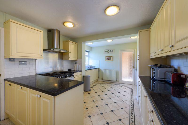 Additional image 3 of Holt