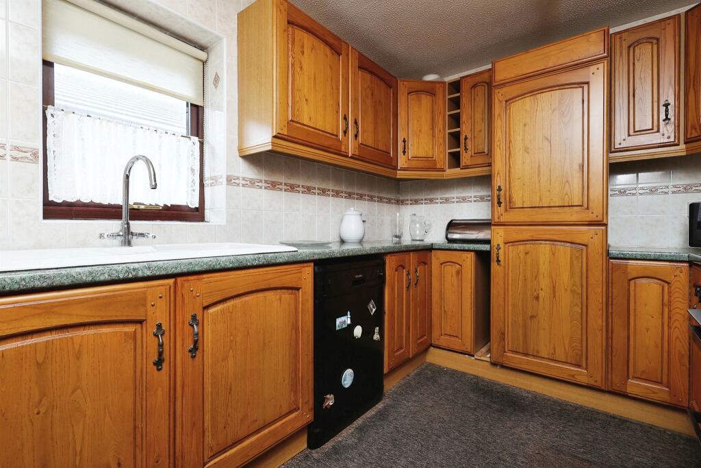 Additional image 7 of Ling Park Avenue, Wilsden, Bradford