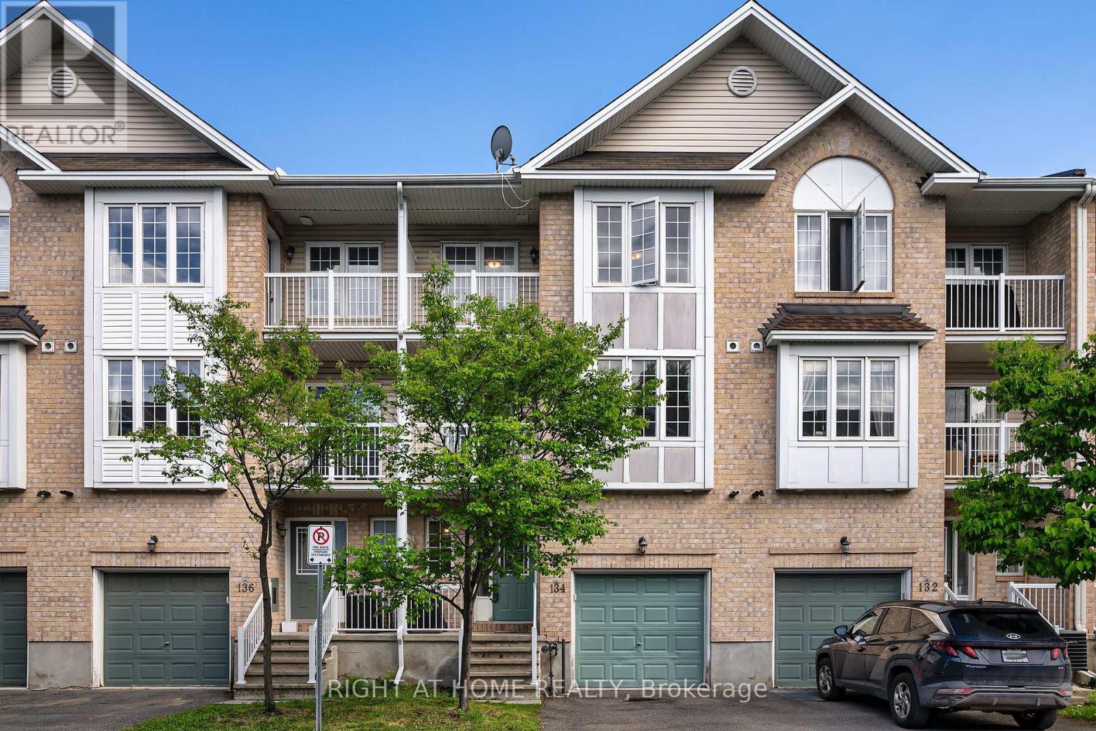 134 FORDHAM PRIVATE|Ottawa, Ontario K2C4G5