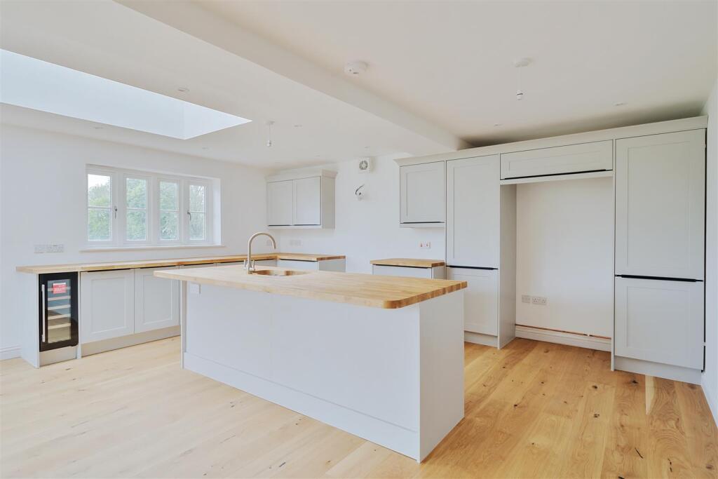 Additional image 5 of South Barrow, Yeovil, Somerset