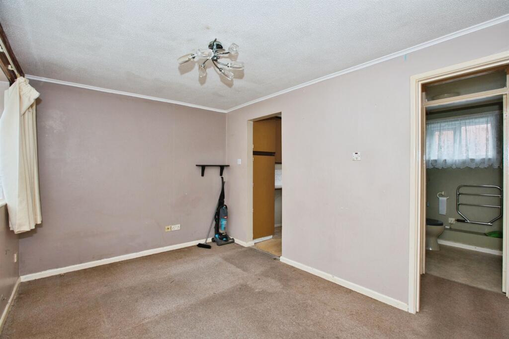 Additional image 4 of Ivel Court, Yeovil