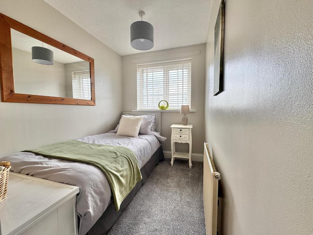 Additional image 10 of Burghley Drive, West Bromwich, West Midlands, B71 3LX