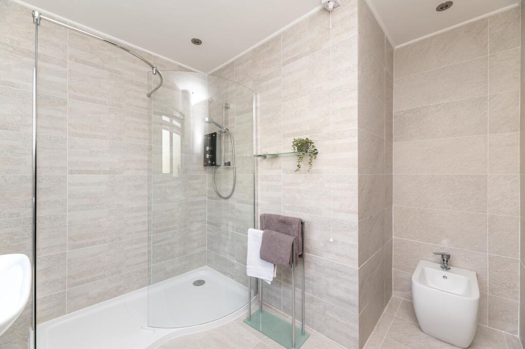 Additional image 23 of Oakridge Court, Bingley, West Yorkshire, BD16